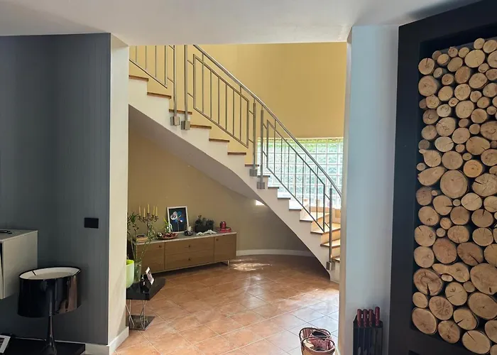 Ab 10 Villa Golem (Tirana)