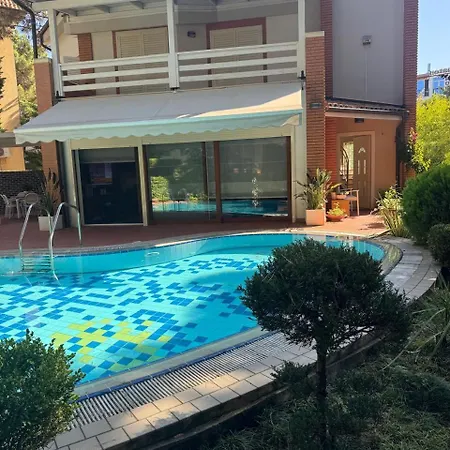 Villa Ab 10 Golem
